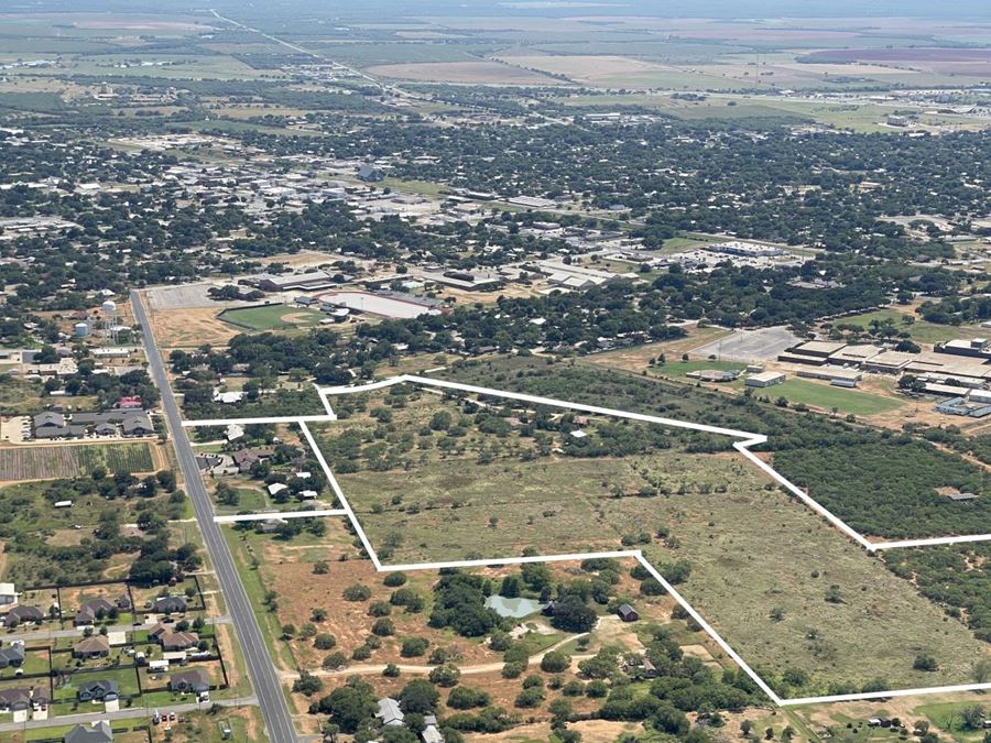 59.2 Acres near Pearsall ISD - Land Development Opportunity: 