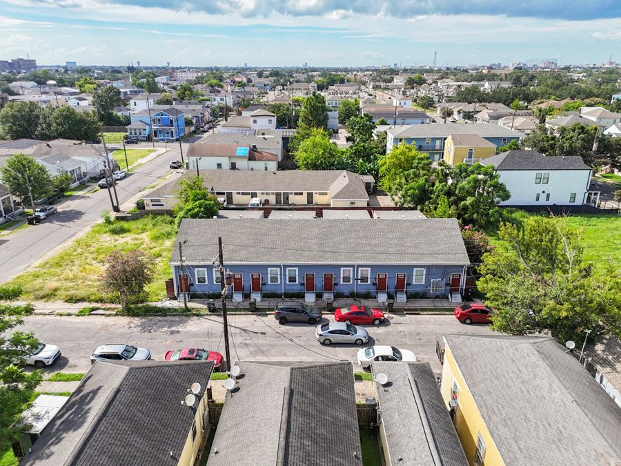 8-Unit Multifamily Property Near St Charles Ave