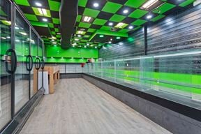 323 W 42nd St