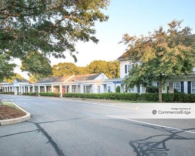 Old Lyme Marketplace