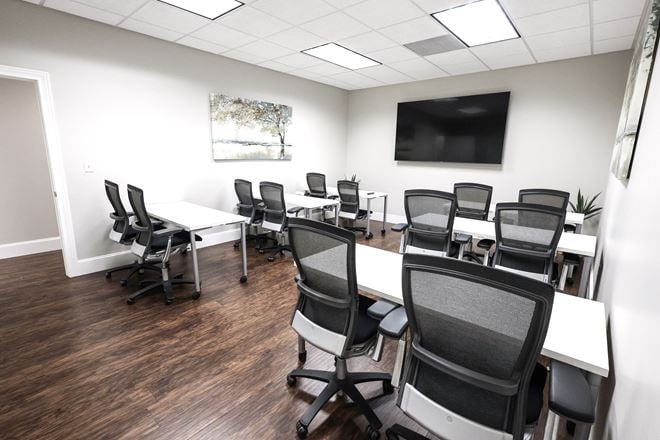 Magnolia Woods Office Suites and Meeting Space - Magnolia