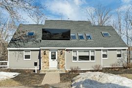 Professional Office Building | 3,550+/- | High Visibility on Route 3