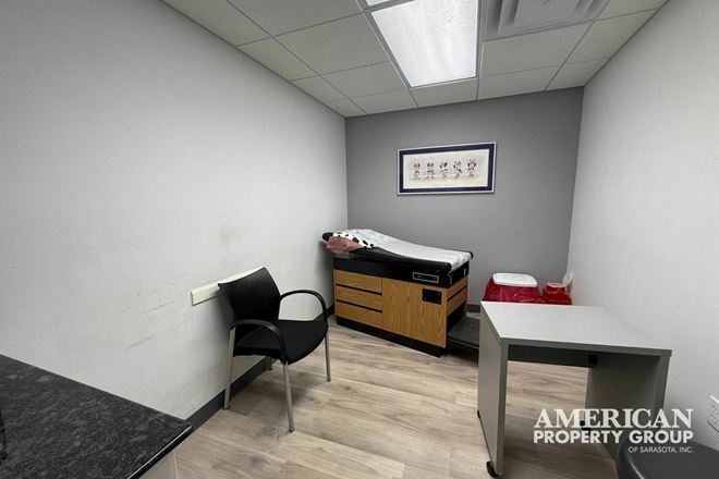 Class A Office with Potential Live/Work 2nd Floor