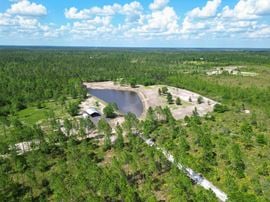 298 Acres in Fountain, FL | High-Fenced Hunting Ranch with Pond & Investment Potential