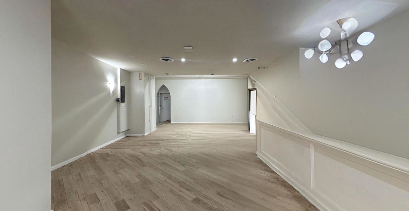 224 Manhattan Ave