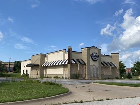 Retail space for Sale at 3333 W Kimberly Rd in Davenport