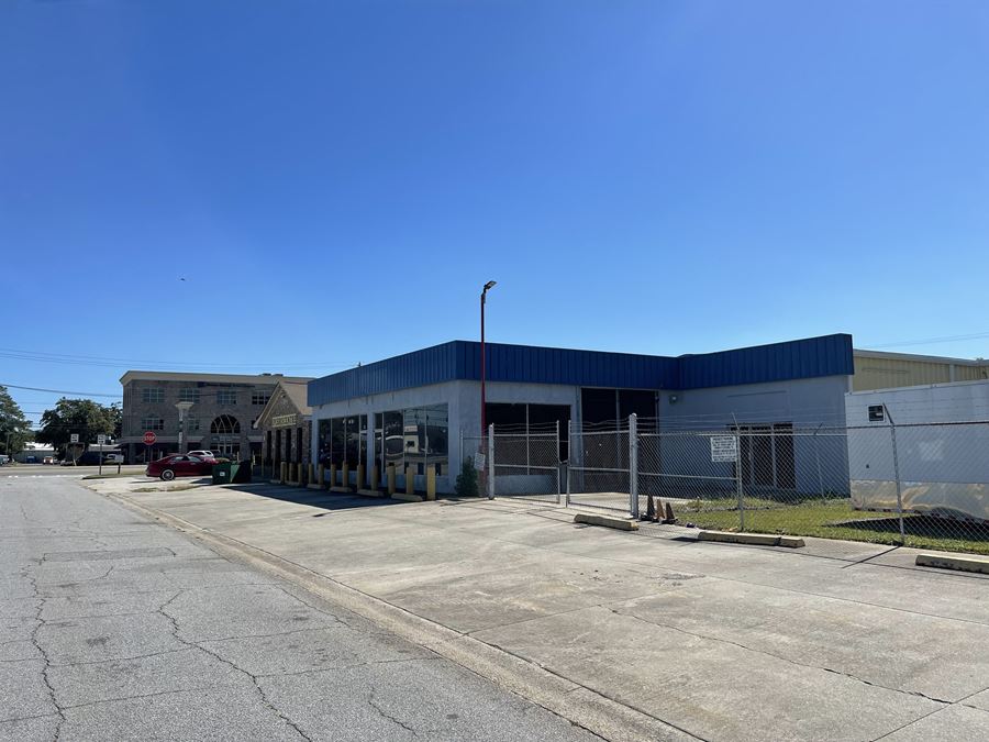 former-napa-auto-parts-49-douglas-street-retail-space