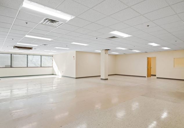 31 Nagog Park, Acton, MA 01720