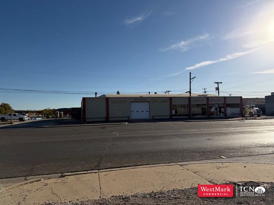 19th Street Service Location For Lease