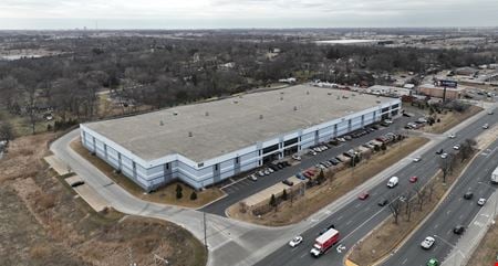 Industrial space for Rent at 990 North Avenue in Glendale Heights