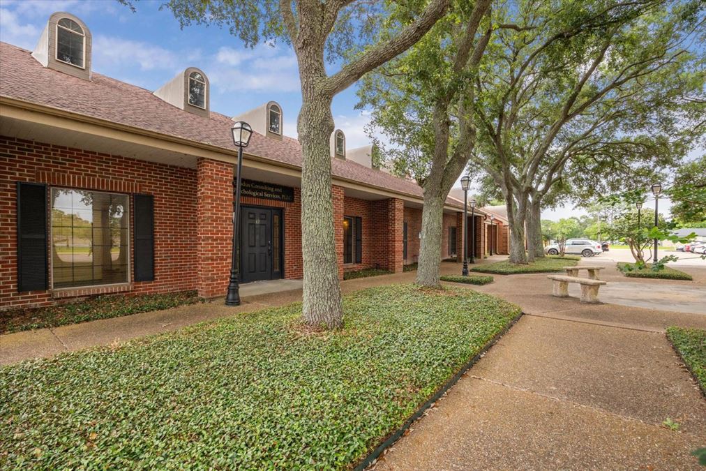 1501 N. Amburn Road, Unit #12, Texas City, TX 77591