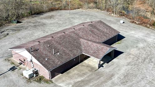 Newly Renovated ±5,800 sf Commercial Building