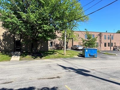2112 E Aurora Rd