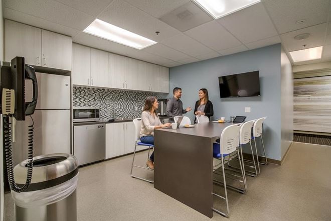 Barrister Executive Suites - Encino Gateway