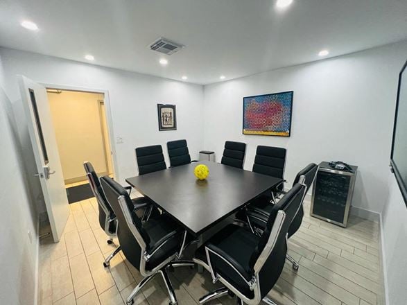 Hdg Executive Suites