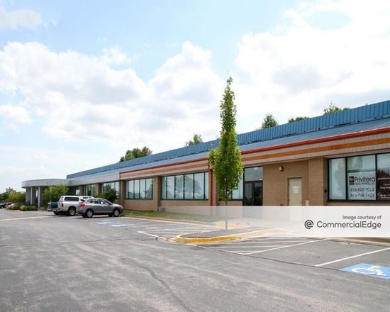 Rosana Square - 7600-7824 West 119th Street