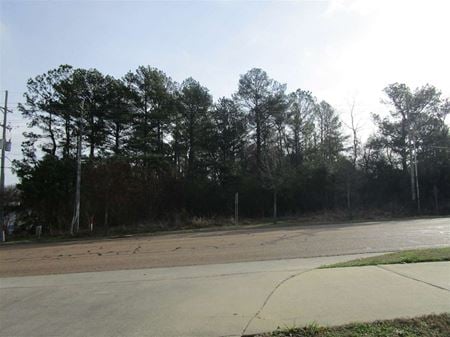 Photo of commercial space at Old Canton Rd in Ridgeland