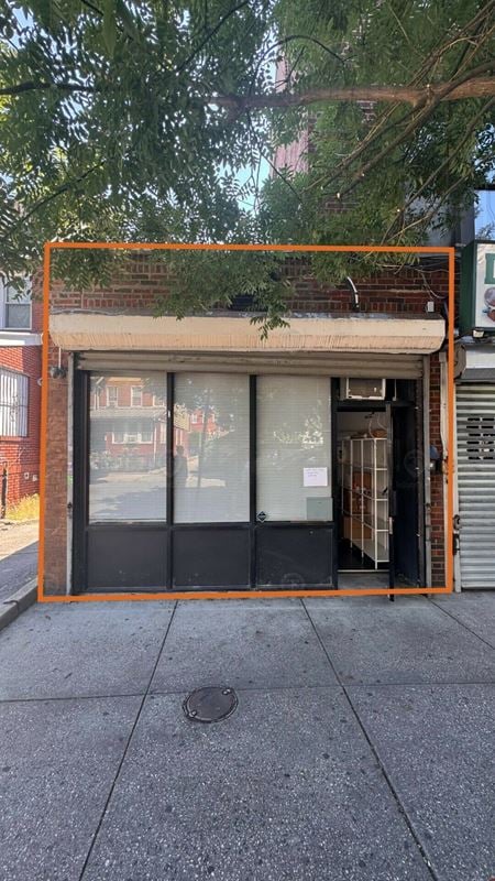 Retail space for Rent at 32-59 87th Street in Queens
