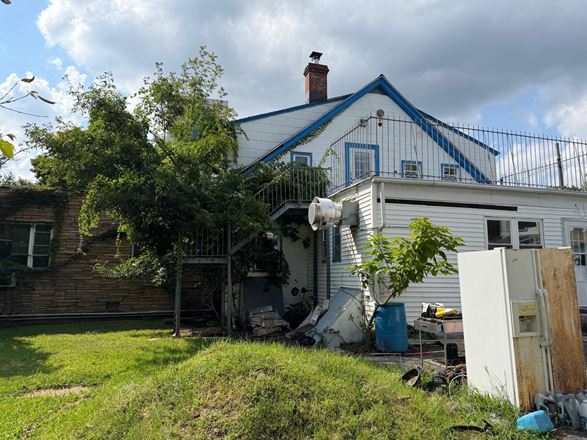 184 S Pascack Rd