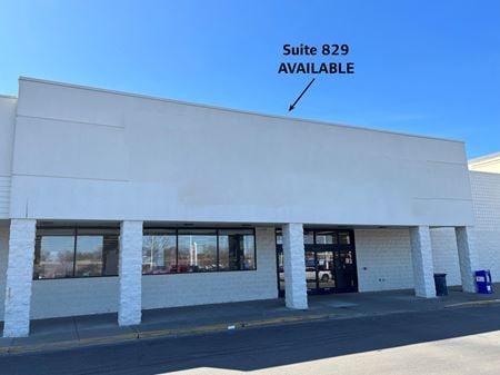Photo of commercial space at 821 W. Alexis Road in Toledo