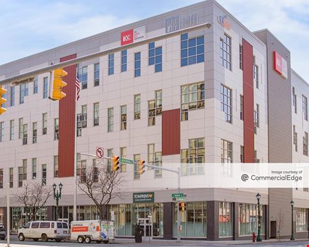 Photo of commercial space at 400 South Salina Street in Syracuse