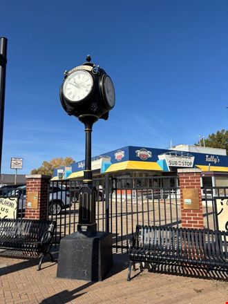 4821 E 11th St - Retail
