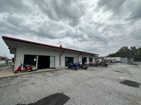 Dyer US 30 Showroom