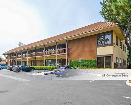 Central Pointe Business Centers - The Oaks - Santa Ana