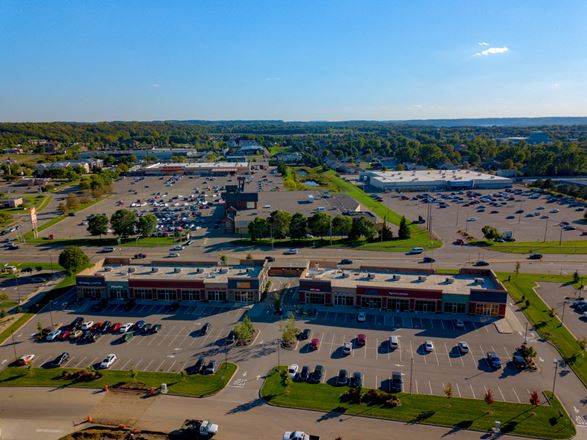 Hudson Retail Center