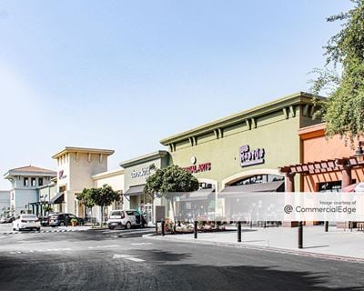 Shops at Waterford
