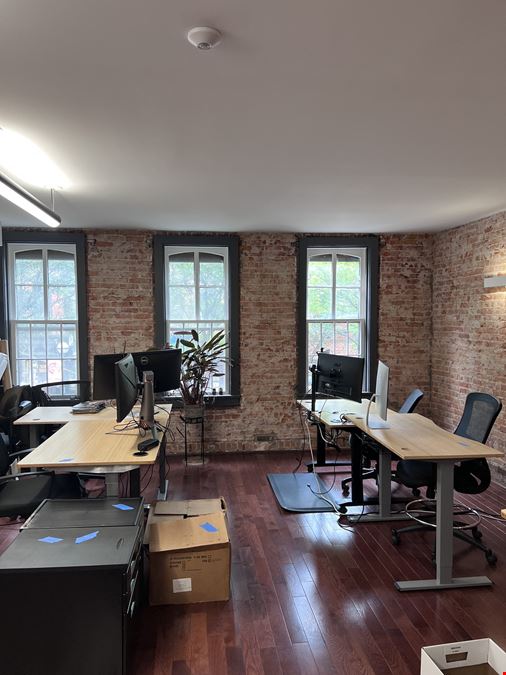 Stylish Downtown Ann Arbor Office for Lease