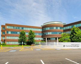 Hamilton Lakes Business Park - 333 Pierce Road
