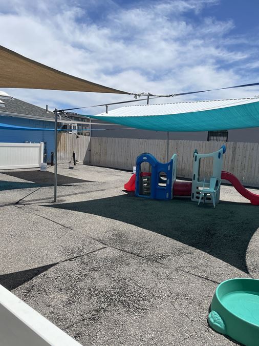 4030 & 4040 E Warren Ave