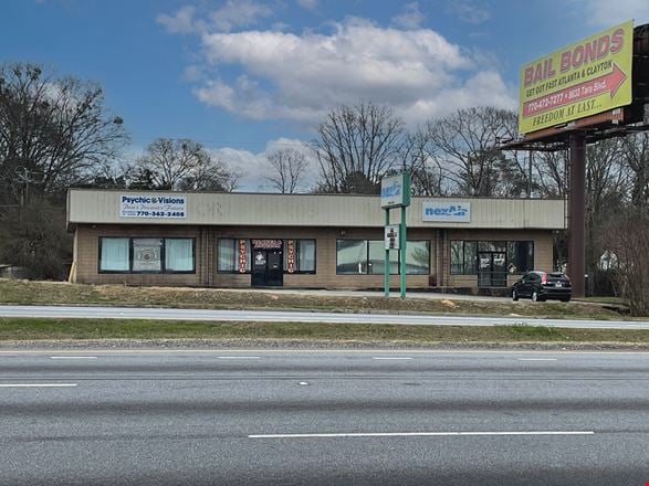 Retail space for Sale at 8660 Tara Blvd in Jonesboro