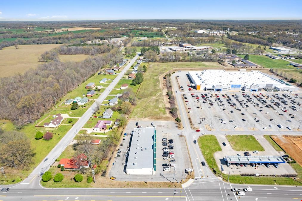 Humboldt Walmart Plaza