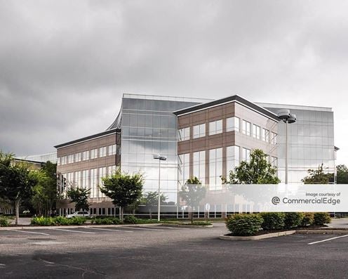 RXR Executive Park - 68 South Service Road