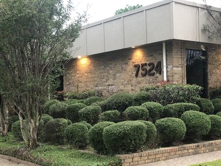 7524 South Broadway Ave - Tyler