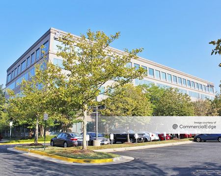 Office space for Rent at 14900 Conference Center Drive in Chantilly