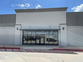 Former pOpshelf for Sublease