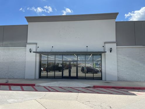 Former pOpshelf for Sublease