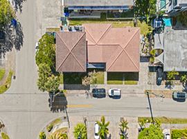 1414 NE 4th St
