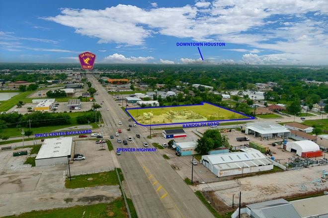 6149 Spencer Highway, Pasadena, TX 77505