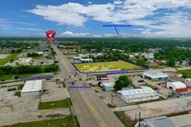 6149 Spencer Highway, Pasadena, TX 77505