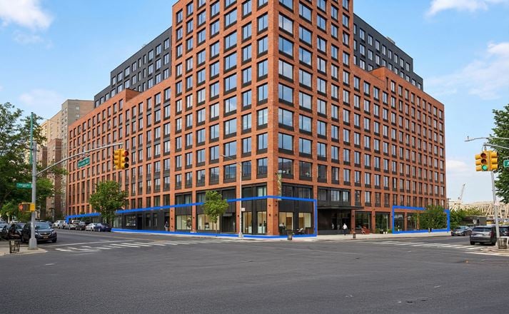 700 - 9,094 SF | 40 Bruckner Boulevard | Bruckner House Retail Spaces for Lease