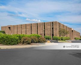 Hills Corporate Park - Kenwood Professional Building & Kenwood Corporate Center
