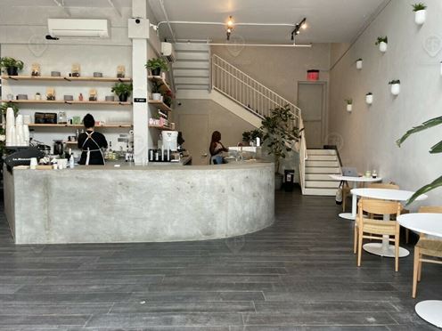 2,400 SF | 31-57 Vernon Boulevard | Built-Out F&B Space with Mezzanine for Lease
