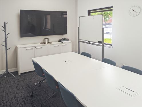 Regus - Bloomington - 3rd St