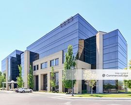 Lake Pointe Corporate Centre - 2875 South Decker Lake Drive