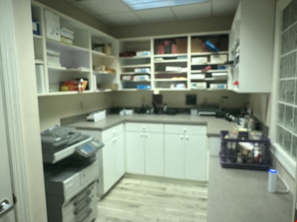 260 W Coleman Blvd
