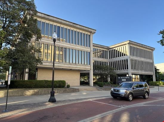 501 Main St
